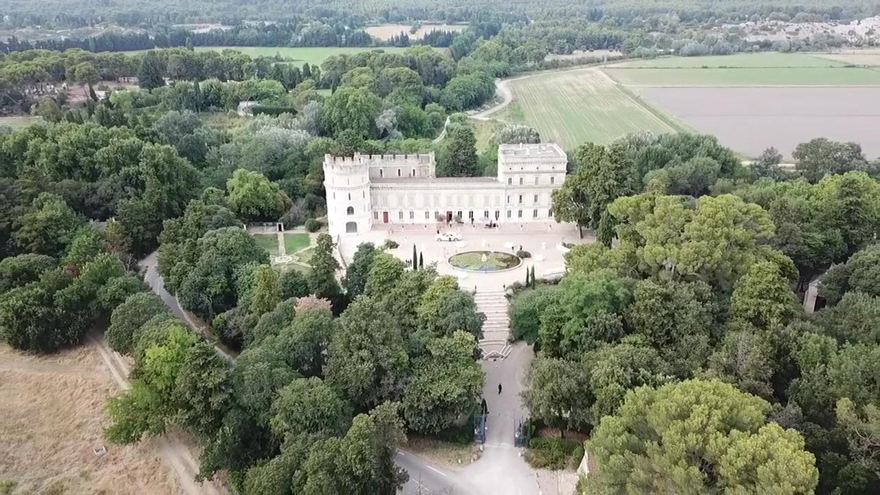 Chateau de Barbegal - Mariage Provence Chateau Chambres d'hotes Seminaire Arles - Photo 3